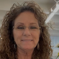 Vicki Nicely