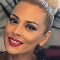 AMALIA ESQUIVEL