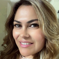 Reyna Esmeralda Flores Escalante